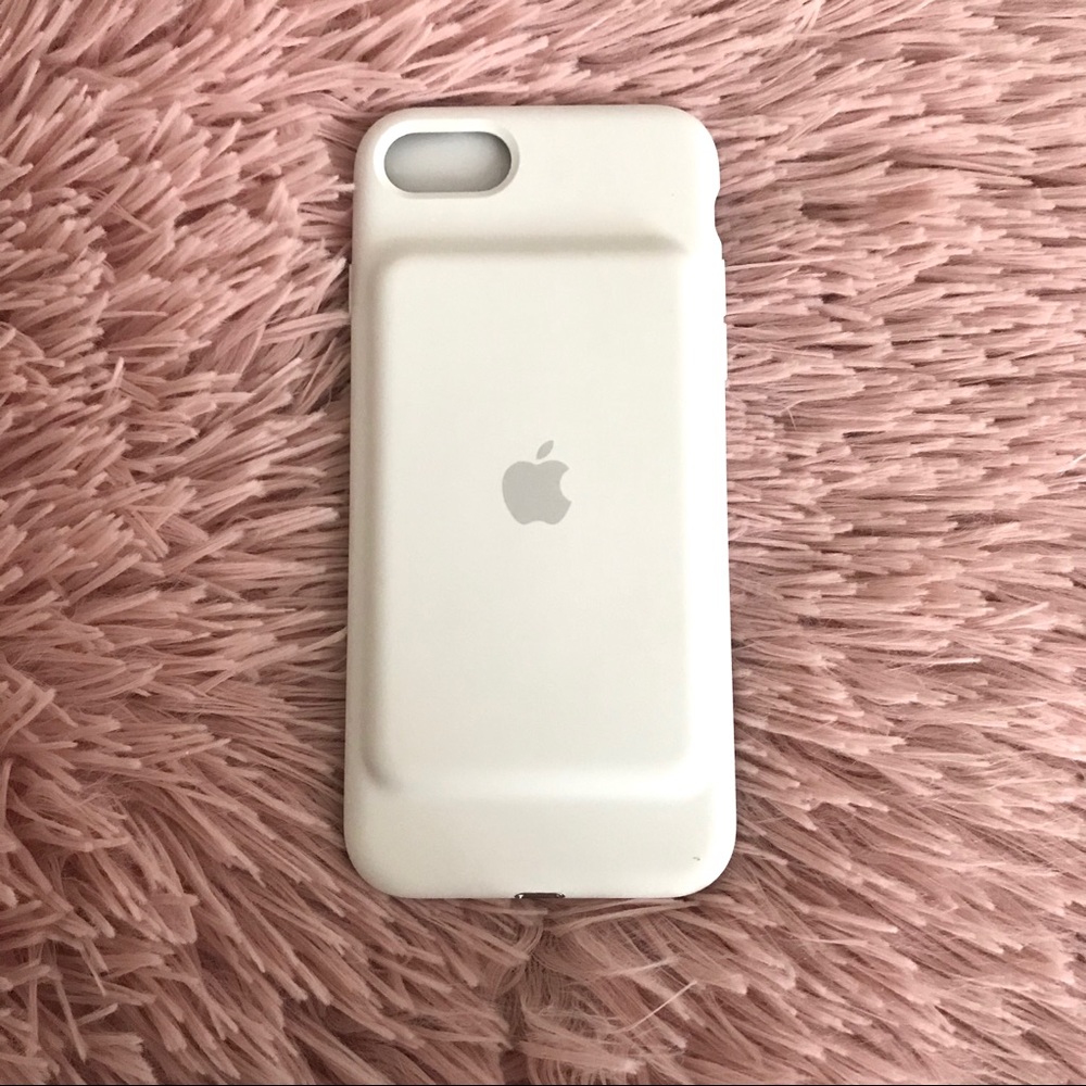 iphone 7/8 charging case NEVER USED